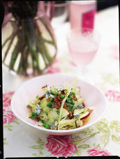 Summer crunch salad with walnuts & Gorgonzola