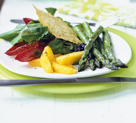 Watercress salad with orange, asparagus & Parmesan