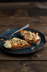 Apricot, Blue Cheese, and Honey Toast
