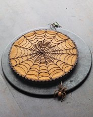 Pumpkin Chocolate-Spiderweb Tart