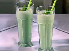 Grasshopper Ice Cream Cocktail