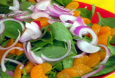 Baby Spinach Salad with Mandarin Orange and Red Onions