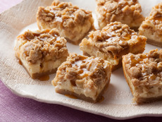 Caramel Apple Cheesecake Bars with Streusel Topping