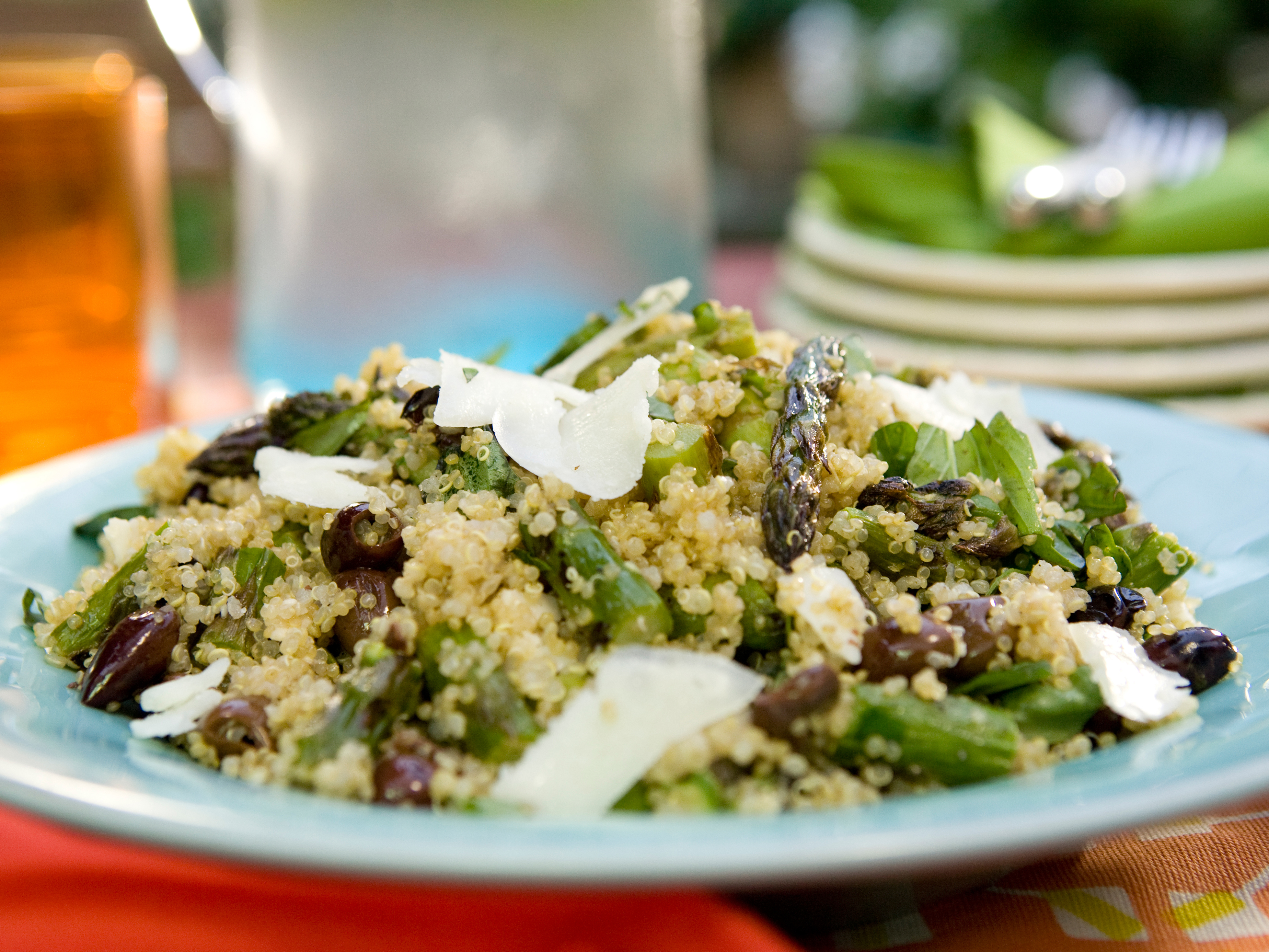 Quinoa Salad with Asparagus, Goat Cheese and Black Olives