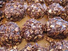 Gluten-Free No Bake Cookies - Chocolate, Peanut Butter, and Oats