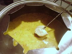 Sharp Cheddar and Beer Fondue